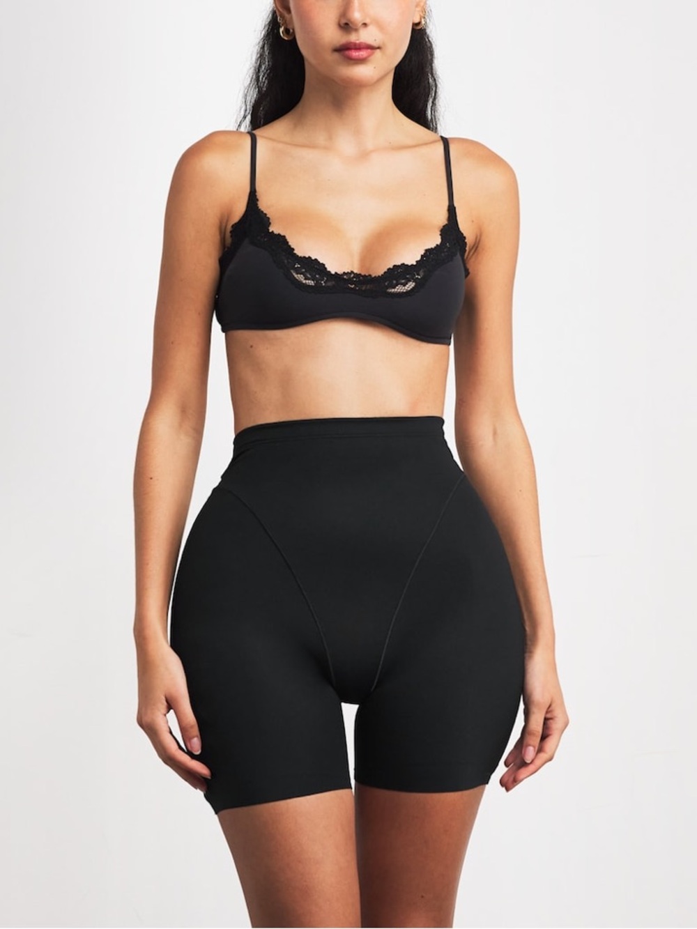 Skims body Butt & hip enhancing mid thigh shorts color onyx